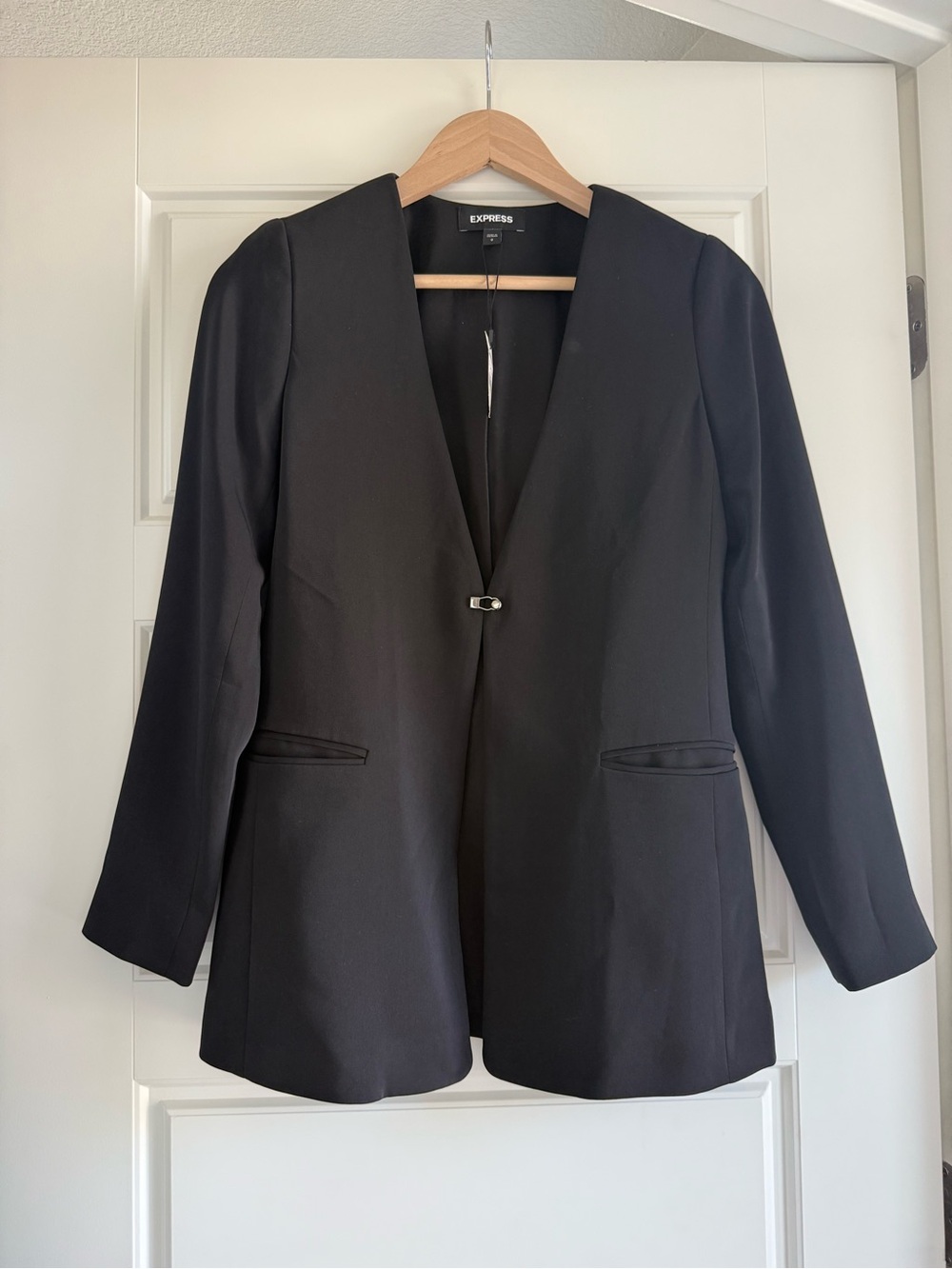 NWT Express Black Single-Tab Blazer